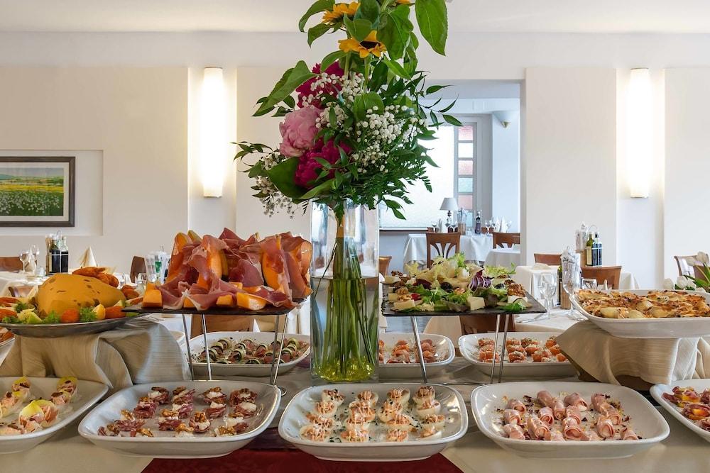 Versilia Palace Hotel 마리아나디피에트라산타 외부 사진