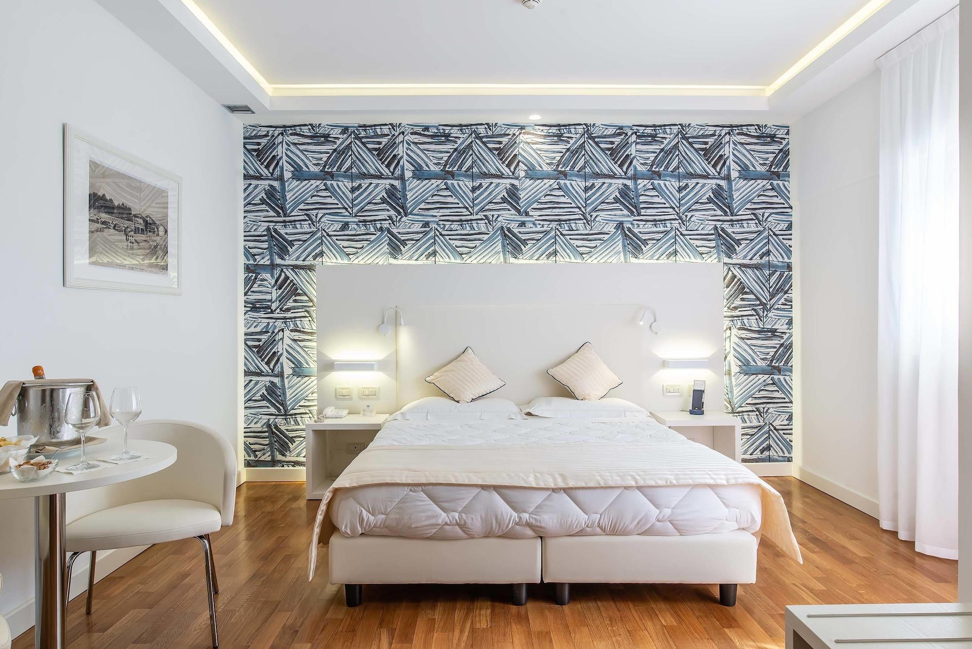 Versilia Palace Hotel 마리아나디피에트라산타 외부 사진