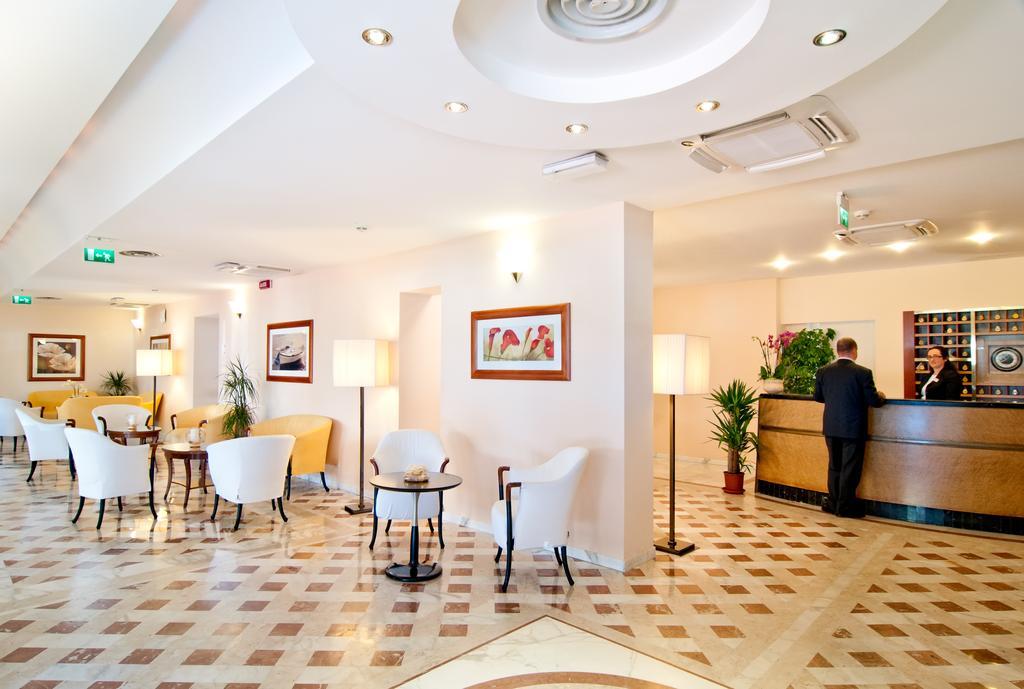 Versilia Palace Hotel 마리아나디피에트라산타 외부 사진